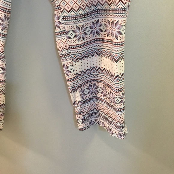 NAUTICA snowflakes themed medium pajama loungewear pants - Picture 9 of 14